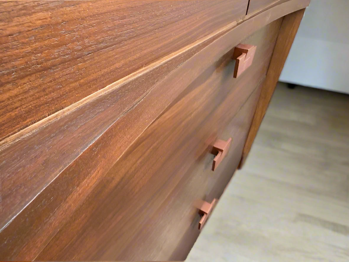Refinished 1960s American of Martinsville 2-Piece Walnut MCM Dresser Set